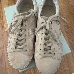 Marc Fisher LTD Beige Star-suede espadrille sneaker. Like new